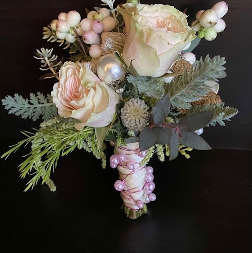 6 Star Florist and Gifts Corina image