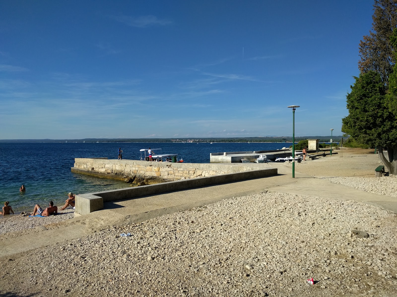 Photo de Plaza Otok Sveti Jerolim avec un niveau de propreté de très propre