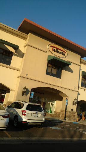 Shopping Mall «Fig Garden Village Shopping Center», reviews and photos, 790 W Shaw Ave, Fresno, CA 93704, USA