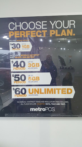 Cell Phone Store «MetroPCS Authorized Dealer», reviews and photos, 20907 WA-99, Lynnwood, WA 98036, USA
