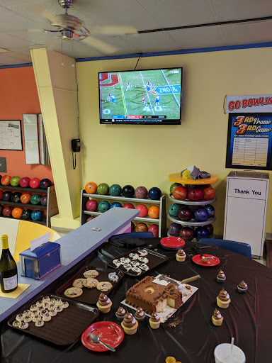 Bowling Alley «Lucky Strike Lanes», reviews and photos, 1904 S Anderson St, Elwood, IN 46036, USA
