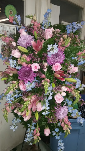 Florist «A & B Florist», reviews and photos, 908 S Cashua Dr, Florence, SC 29501, USA