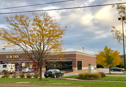 Cell Phone Store «T-Mobile», reviews and photos, 17304 Chesterfield Airport Rd, Chesterfield, MO 63005, USA