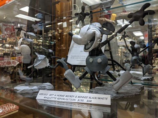 Gift Shop «Shady Maple Gift Shop», reviews and photos, 129 Toddy Dr, East Earl, PA 17519, USA