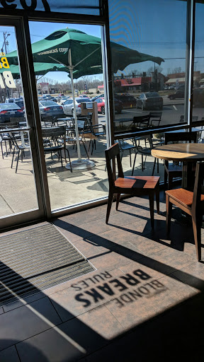 Coffee Shop «Starbucks», reviews and photos, 7098 Mexico Rd, St Peters, MO 63376, USA