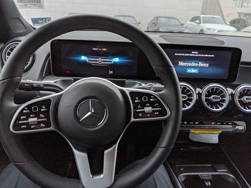 Mercedes Benz Dealer «Mercedes-Benz of Chantilly», reviews and photos, 14841 Stonecroft Blvd, Chantilly, VA 20151, USA