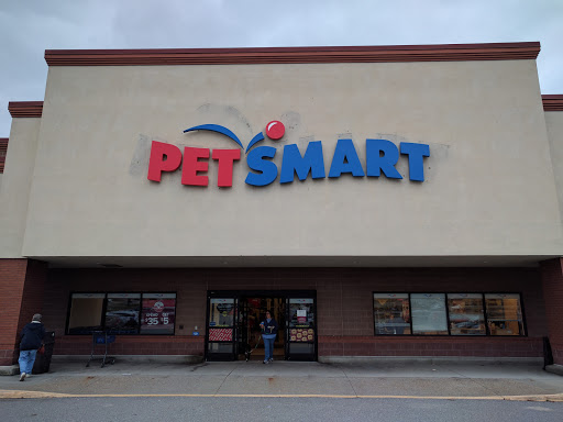 Pet Supply Store «PetSmart», reviews and photos, 21 Trader Ln, Williston, VT 05495, USA