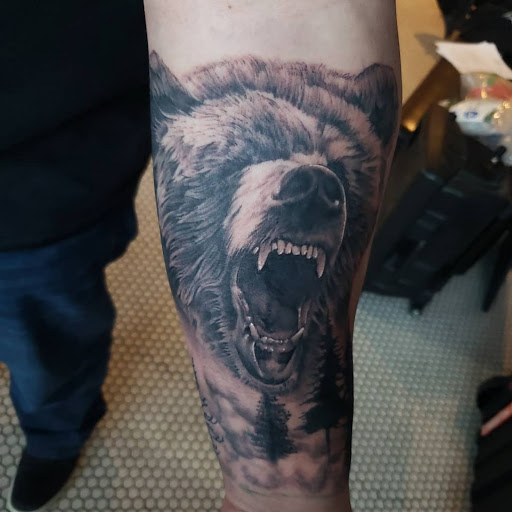 Tattoo Shop «Family Tradition Tattoo Company», reviews and photos, 6851 North Loop 1604 W, San Antonio, TX 78249, USA