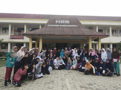 Peserta didik - Muhammadiyah Boarding School (MBS) Ki Bagus Hadikusumo