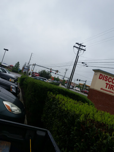 Tire Shop «Discount Tire Store - Spring Hill, TN», reviews and photos, 3000 Belshire Village Dr, Spring Hill, TN 37174, USA