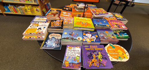 Barnes & Noble image