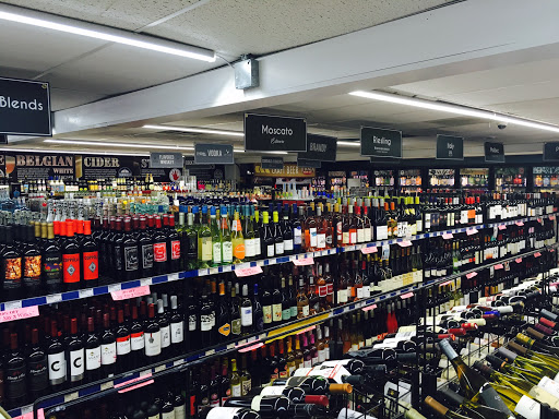 Liquor Store «Valley Plaza Discount Liquor», reviews and photos, 43 Main St, South Grafton, MA 01560, USA