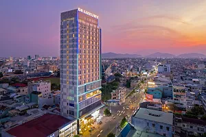 G8 Luxury Hotel And Spa Da Nang image