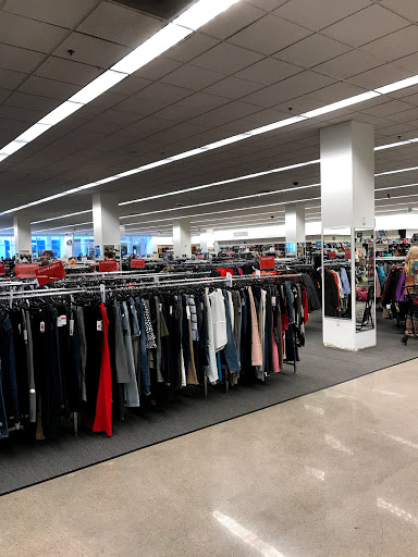 Department Store «Nordstrom Rack Mall of America», reviews and photos, 324 W Marketplace, Bloomington, MN 55425, USA