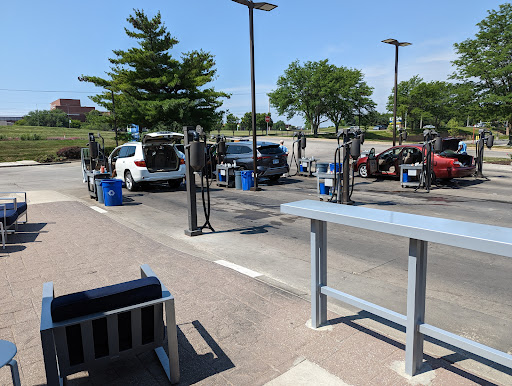 Waterway Carwash en Overland Park