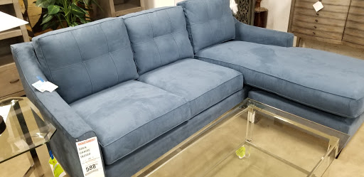 Shopping Mall «Drew 19 Shopping Center», reviews and photos, 21311 US Hwy 19 N, Clearwater, FL 33765, USA