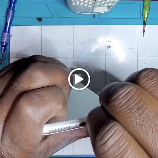 Phone Repair Service «Gadget MD- Cell Phone Repair», reviews and photos, 11660 Westheimer Rd #111, Houston, TX 77077, USA