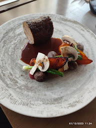 Photo n°11 de Restaurant Laval L'Essentiel à Laval ()