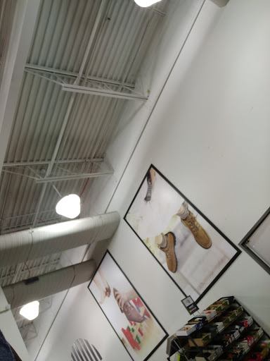 Shoe Store «DSW Designer Shoe Warehouse», reviews and photos, 6905 Mills Civic Pkwy, West Des Moines, IA 50266, USA