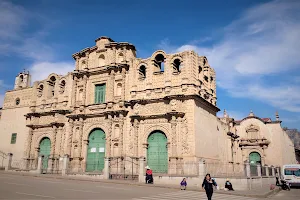 Catedral de Cajamarca image