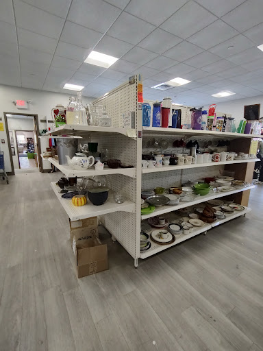 LISTEN Thrift & Furniture Store, White River Junction