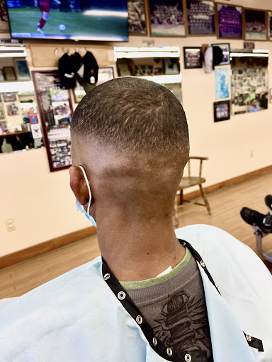 Barber Shop «Los Gatos Barber Shop», reviews and photos, 15692 Los Gatos Blvd, Los Gatos, CA 95032, USA