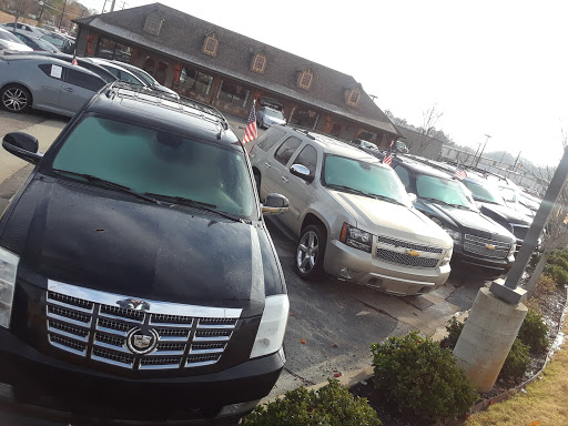 Used Car Dealer «Collierville Auto Center», reviews and photos, 651 W Poplar Ave, Collierville, TN 38017, USA