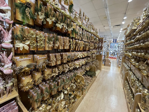 Variety Store «DII Deals & Discounts», reviews and photos, 3611 Broadway, Long Island City, NY 11106, USA