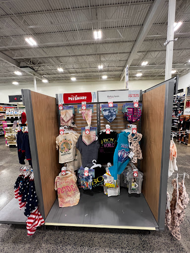 Pet Supply Store «PetSmart», reviews and photos, 67 Consumer Square, Plattsburgh, NY 12901, USA