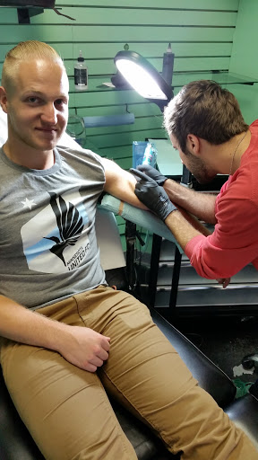 Tattoo Shop «Good Times Tattoo Company», reviews and photos, 14375 60th St N, Oak Park Heights, MN 55082, USA