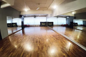 Twister Dance Academy (Dance Studio,Skudai) image