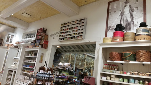 Sporting Goods Store «Bass Pro Shops», reviews and photos, 1000 Basspro Dr, Houston, TX 77047, USA