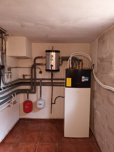 Instalaciones Núñez Vallejo en Mucientes, Valladolid