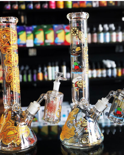 Tobacco Shop «Puffit Smoke & Vape Shop», reviews and photos, 4434 S Archer Ave, Chicago, IL 60632, USA