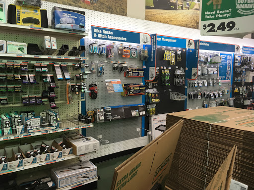 Truck Rental Agency «U-Haul Moving & Storage of Redwood City», reviews and photos, 2200 El Camino Real, Redwood City, CA 94063, USA