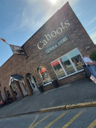Store «Cahoots-Two Gals General Store», reviews and photos, 53 N Main St #100, Crossville, TN 38555, USA