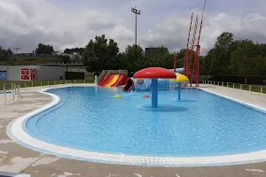 Guimarães Swimming Pool Complex image