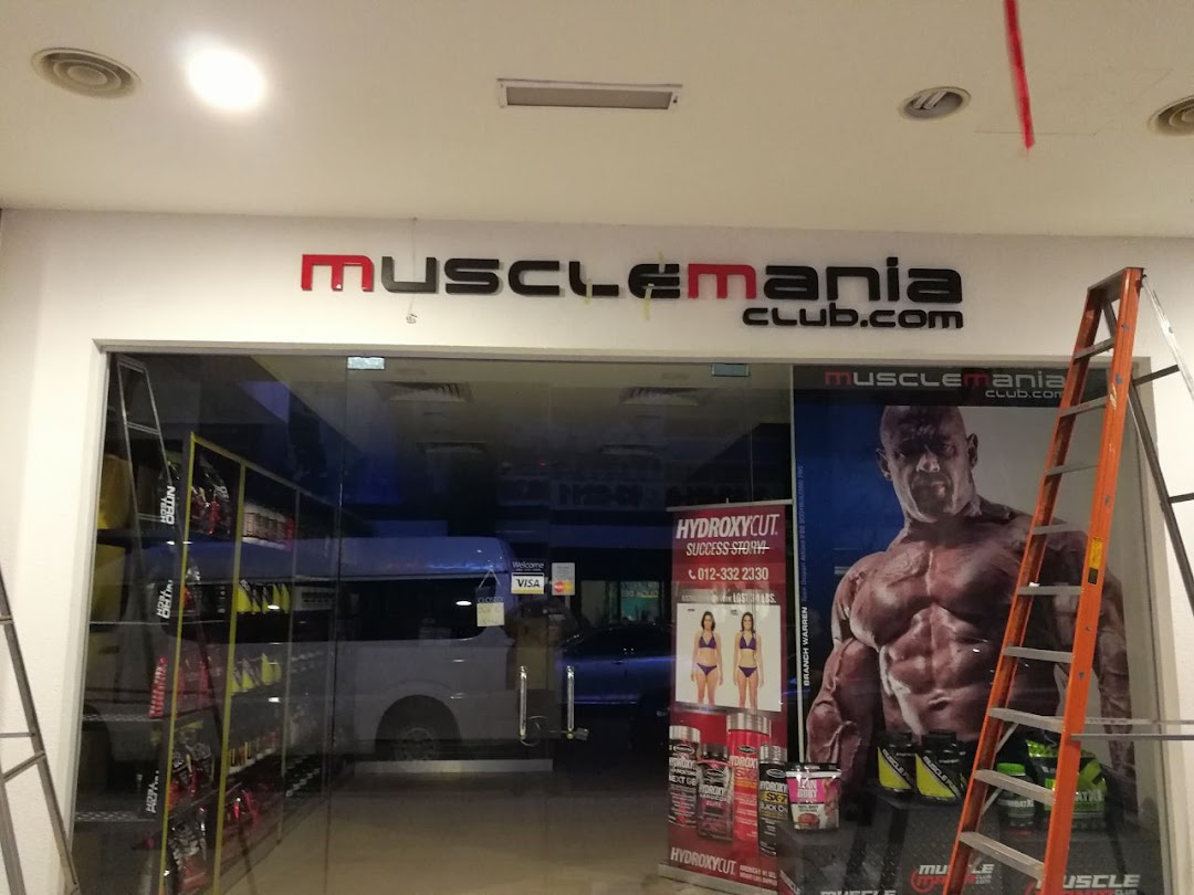Muscle Mania Club Publika
