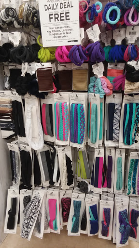 Craft Store «Michaels», reviews and photos, 7010 West Forest Preserve Drive, Norridge, IL 60706, USA