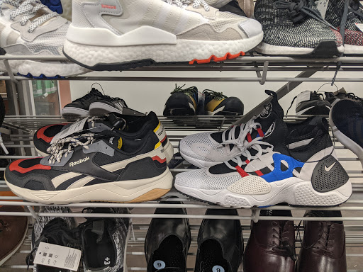 Clothing Store «Cohoes Fashion», reviews and photos, 156 Hillside Rd, Cranston, RI 02920, USA