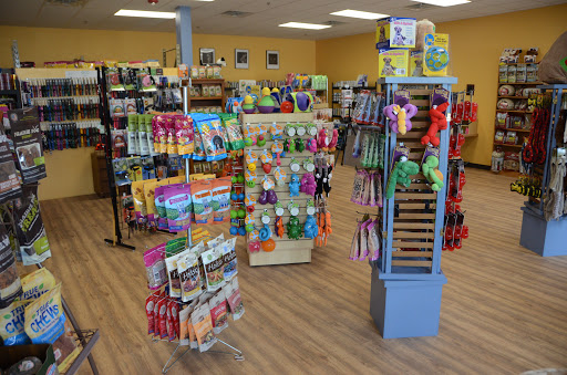 Pet Supply Store «Leash on Life, Pet Supplies», reviews and photos, 650 Pacha Pkwy #5, North Liberty, IA 52317, USA