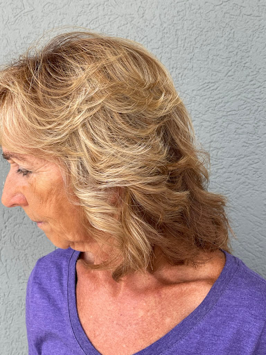 Beauty Salon «A Cut Above Hair Salon», reviews and photos, 5561 Portsmouth Blvd, Portsmouth, VA 23701, USA