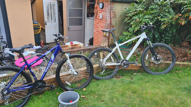 Comments and reviews of Baddesley Bike Repairs