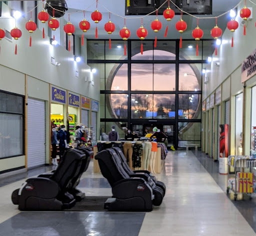 Shopping Mall «Fubonn Shopping Center», reviews and photos, 2850 SE 82nd Ave #80, Portland, OR 97266, USA