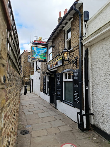 Comments and reviews of The Dove, Hammersmith
