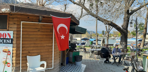 Belediye Çay Bahçesi