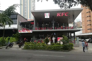 KFC Cabecera Bucaramanga image