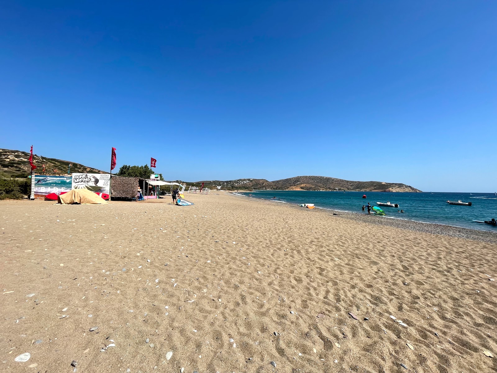Foto von Paralia Kouremenos mit geräumige bucht