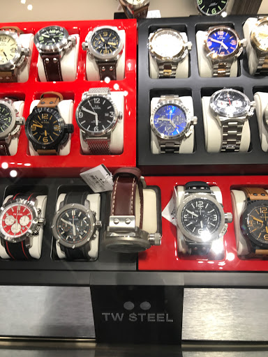 Jeweler «Fountains Jewelers», reviews and photos, 801 S University Dr A112, Plantation, FL 33324, USA