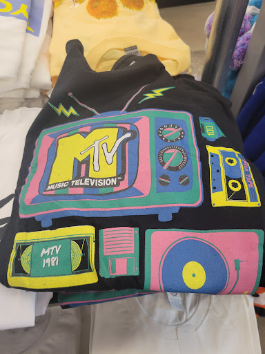 Variety Store «Five Below», reviews and photos, 242 Commons Dr, Chicago Ridge, IL 60415, USA